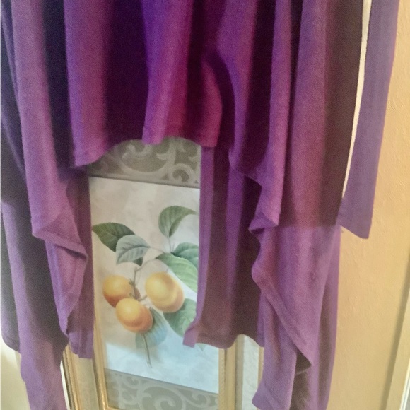 Cardigan Open front Wine color asymmetrical design size medium, in good … - Picture 5 of 7